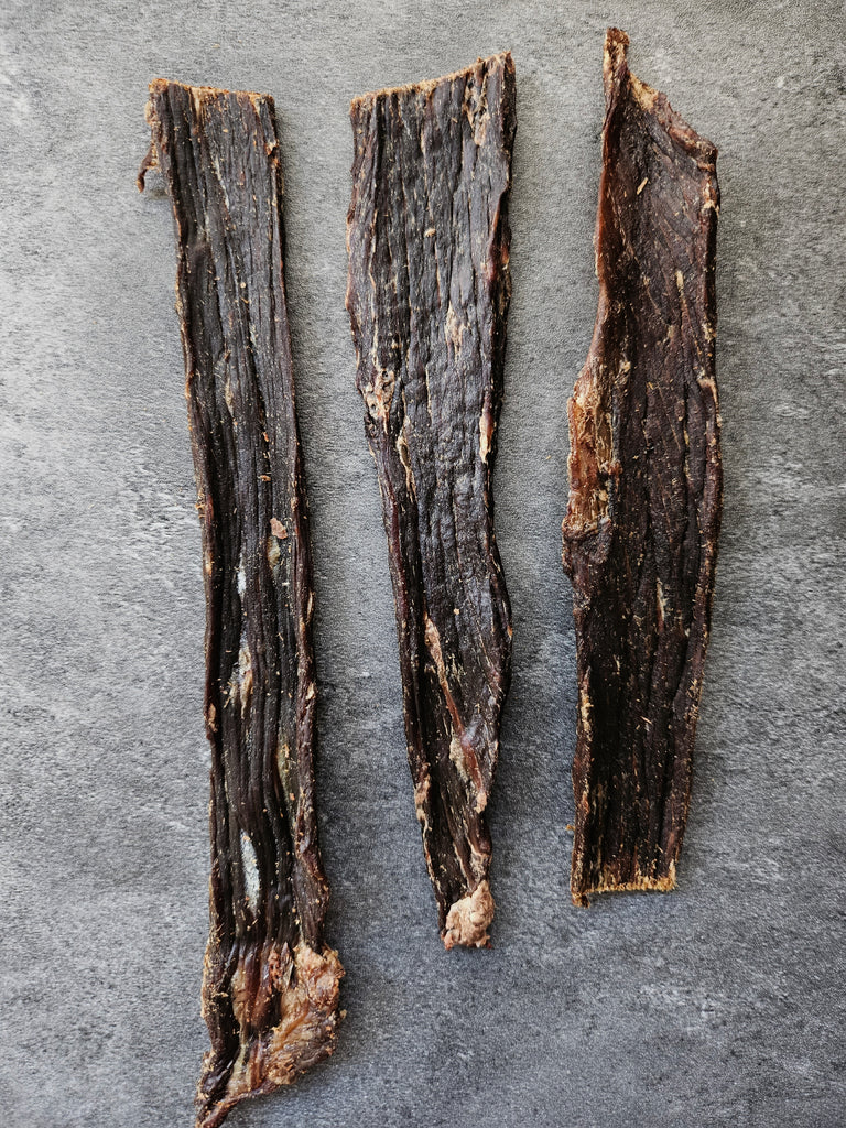 Premium Australian beef jerky dog treats – 100% natural, high in protein, easy to chew, and rich in essential nutrients.